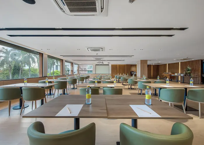 Golden Tulip Mandison Suites Bangkok