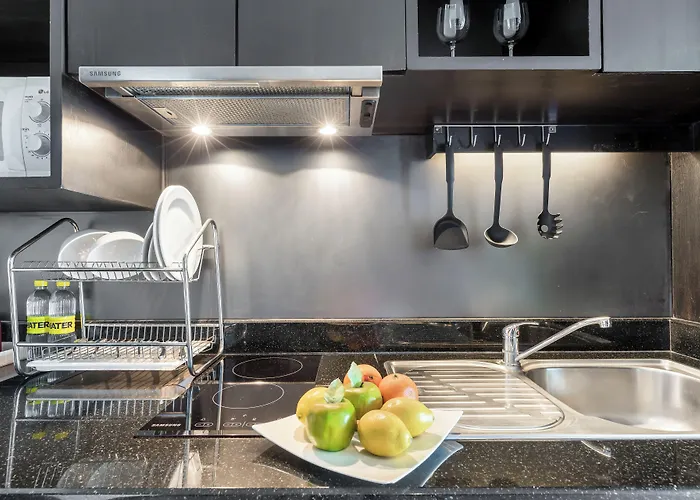 Golden Tulip Mandison Suites 4*