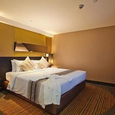 Hotel Golden Tulip Mandison Suites